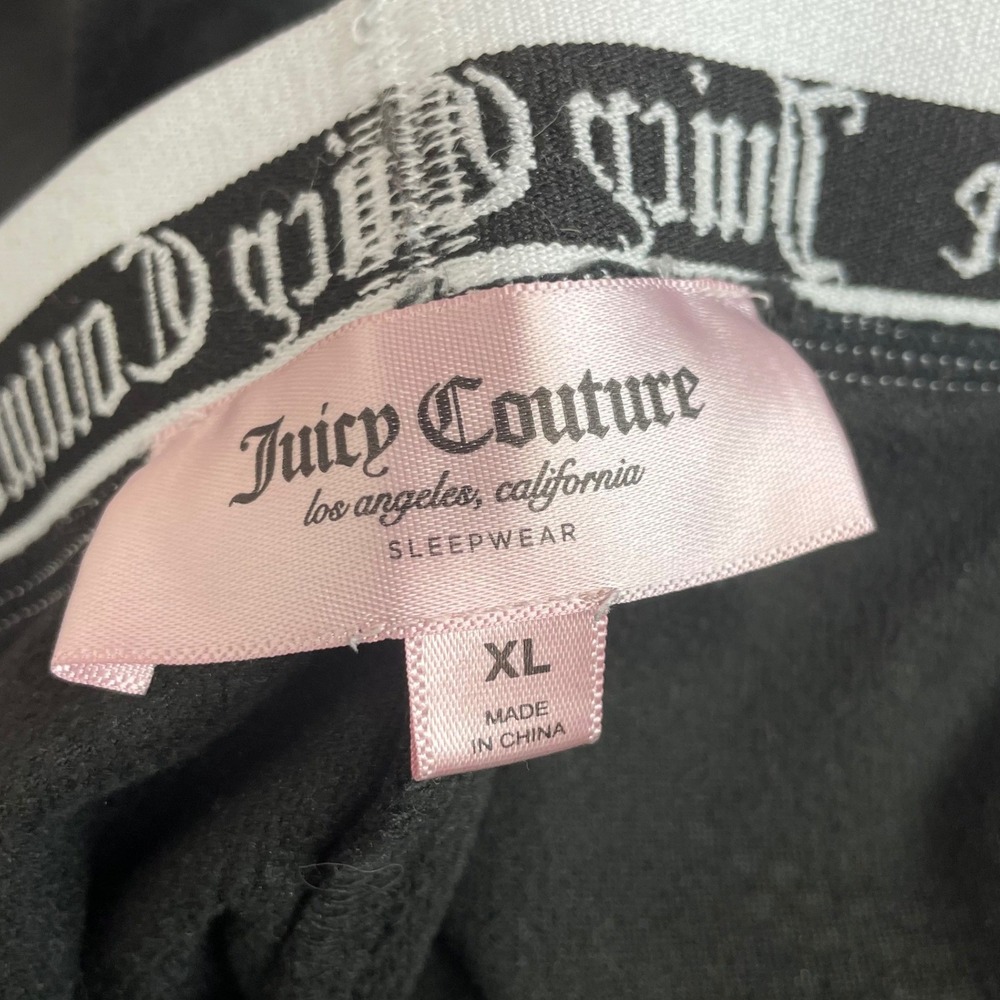Juicy Couture Size XL Sleep Shorts Black Velour Rhinestone Logo Y2K Loungewear - Picture 4 of 6